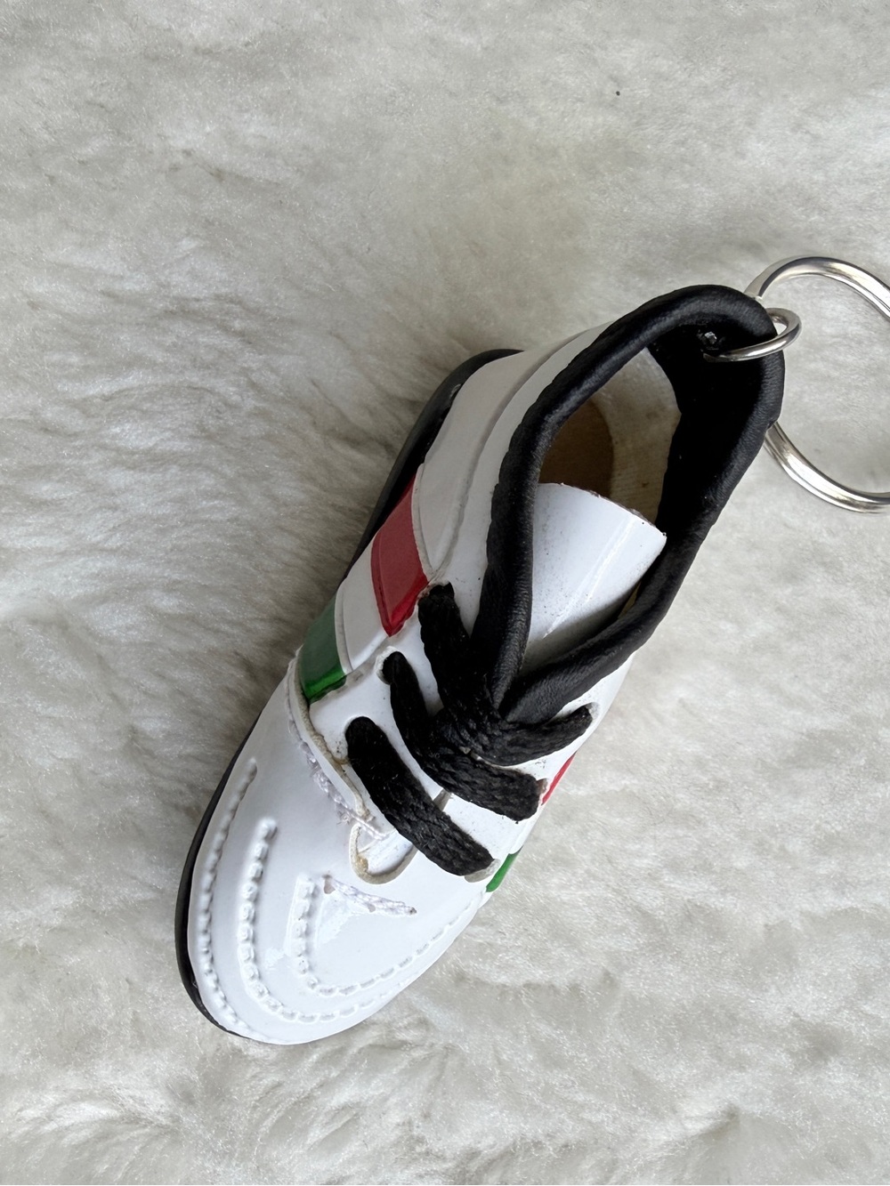 ๐ฎ๐น Rome Soccer Football Team White Shoe Cleats Keychain - Picture 3 of 6